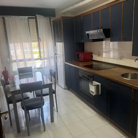 Renfe-alsa Y Clinicas شقة اوفيدو