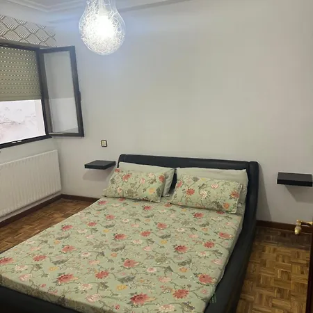 Renfe-alsa Y Clinicas Appartement *